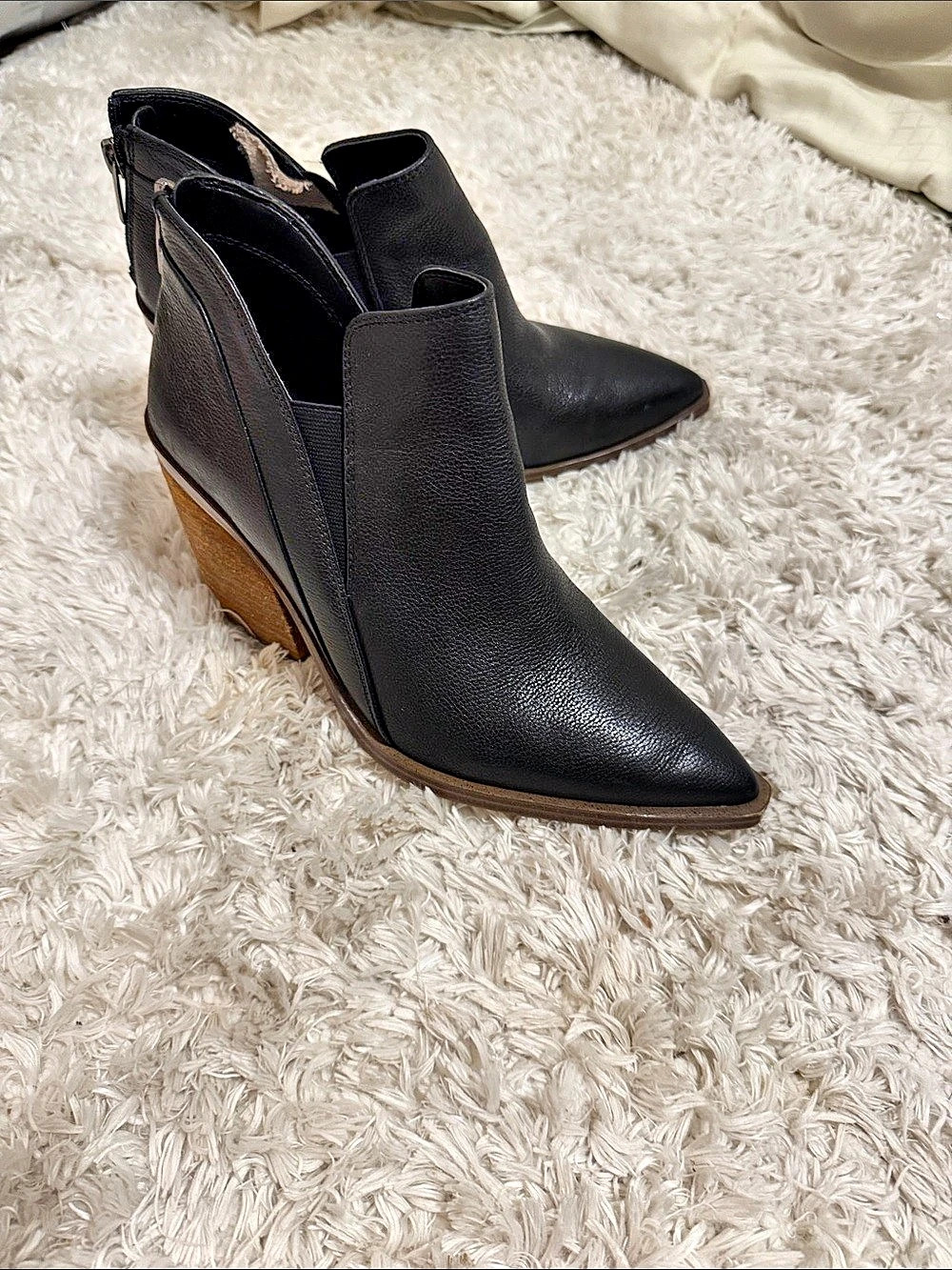 Vince Camuto Bootie Pointed Toe Heeled Boots in Black